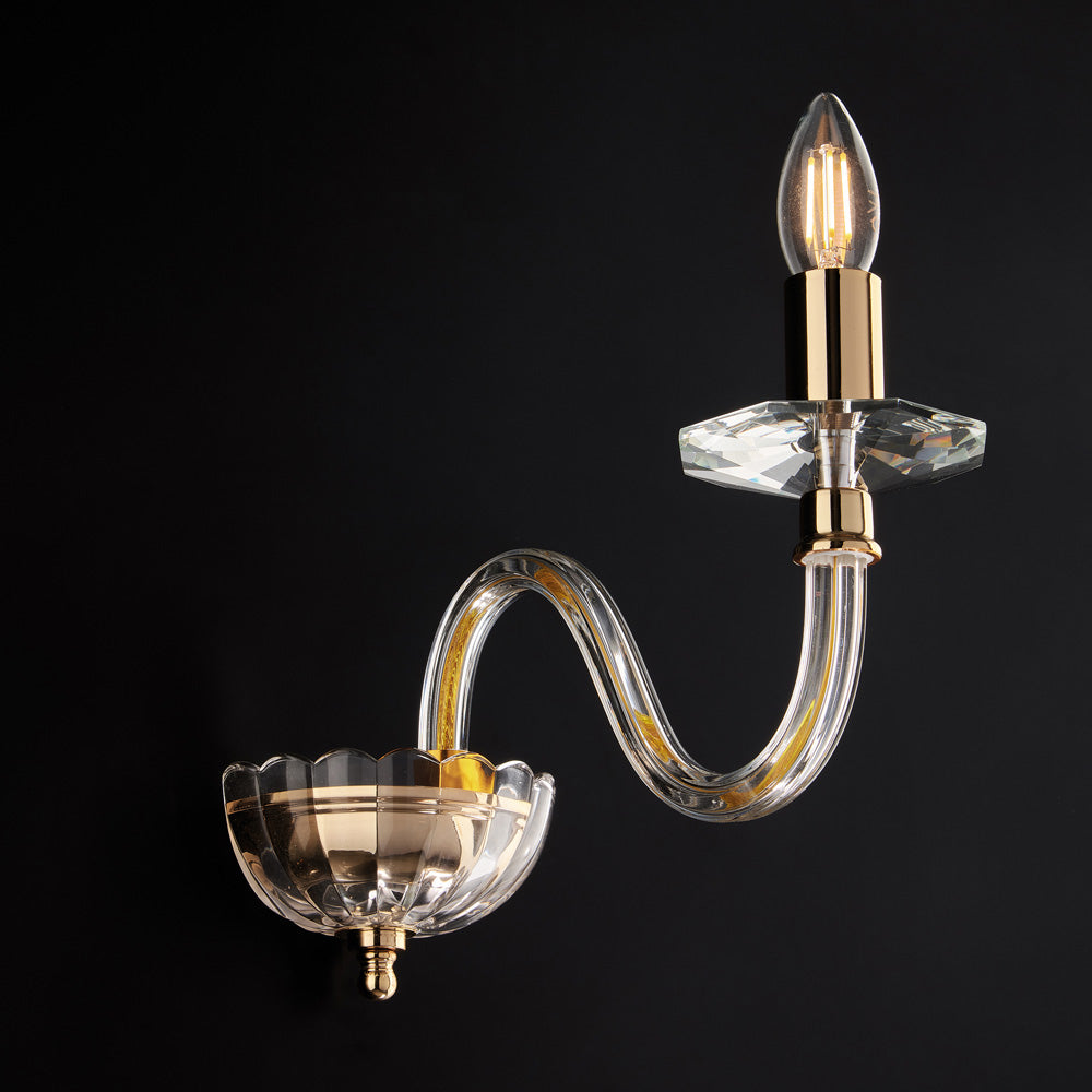 Applique in ferro dorato con vetro trasparente 1 luce H.22 - L.13 - P.30