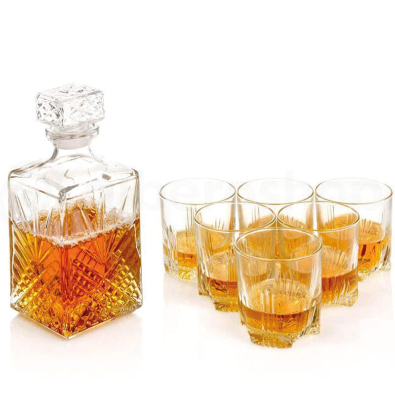 Set Whisky Selecta - Decanter Quadrato e 6 Bicchieri - Capacità 100 cl e 28,5 cl - Lavabile in Lavastoviglie