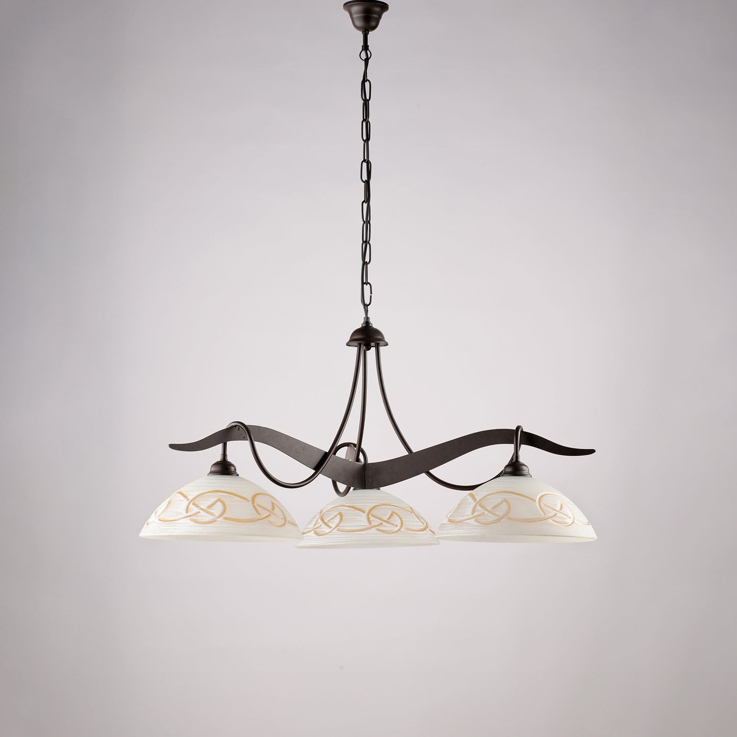 Lampadario ferro nero effetto ruggine, vetro bianco e ambra, 3 luci