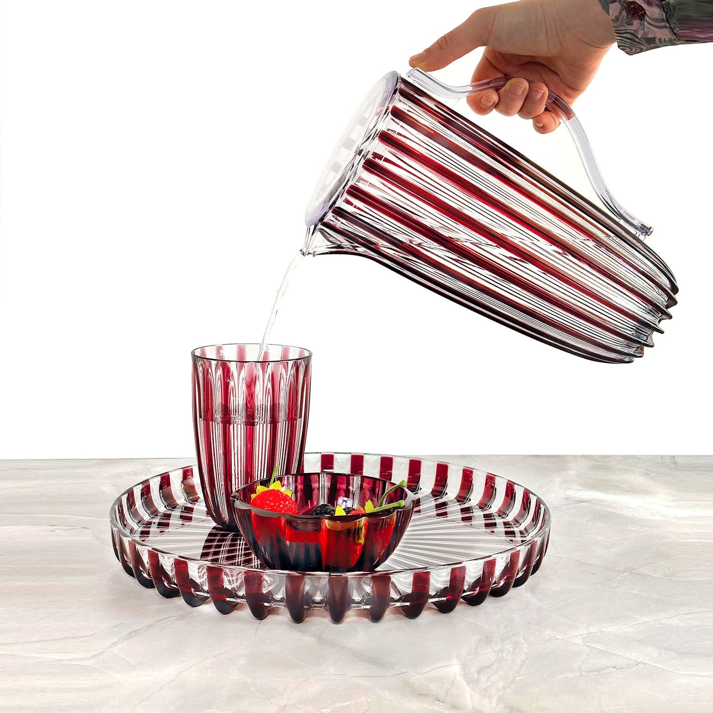Caraffa con coperchio pin-up colore rosso 19,5 x 13 x H 27 cm